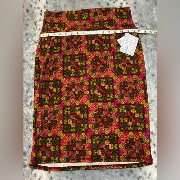 CLOSET CLEAR OUT ALL LULAROE MAKE AN OFFER BUNDLE NWT LARGE HIGH WAIST STRETCHY - Picture 3 of 12